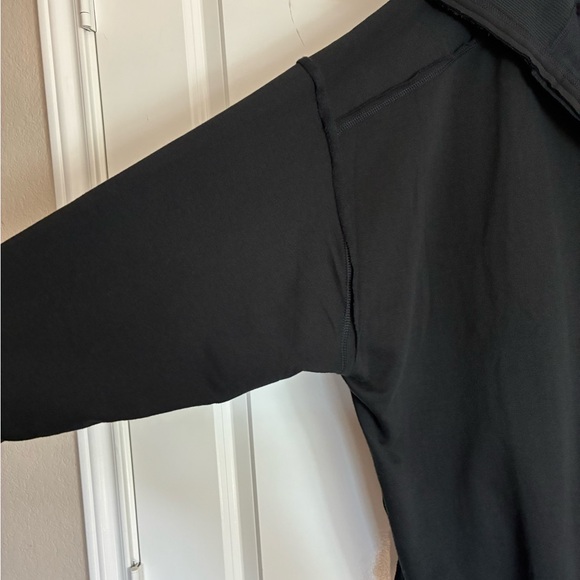 Torrid Fleece V-Neck Sweatshirt Elegant Cut Soft Comfortable size 3X - Picture 11 of 15